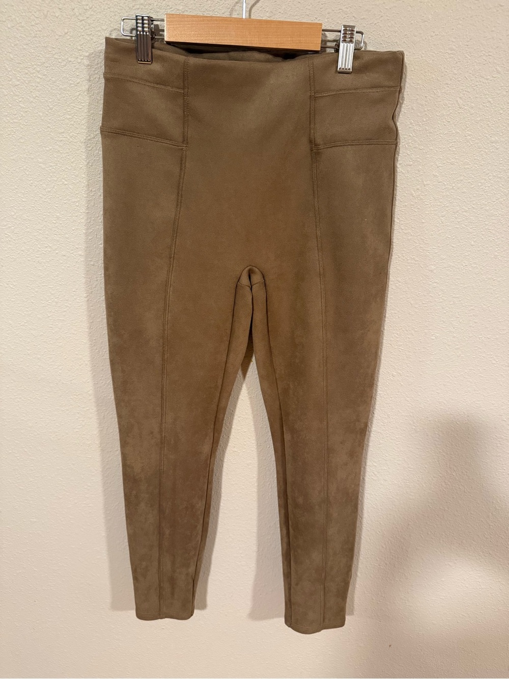 SPANX FAUX SUEDE LEGGINGS MEDIUM PETITE - Picture 2 of 4